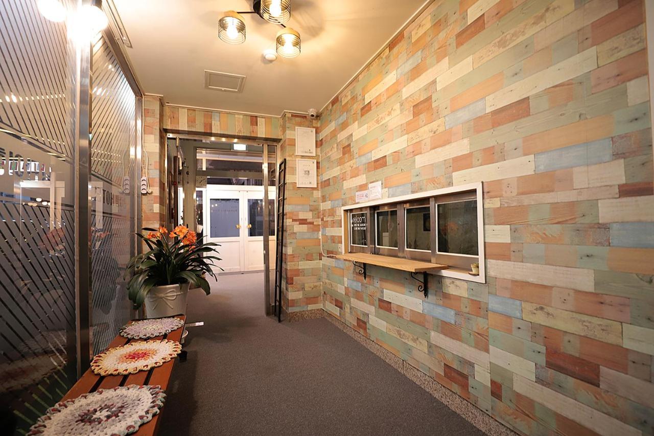 Stay Romantictrip_Hostel Gyeongju Bagian luar foto