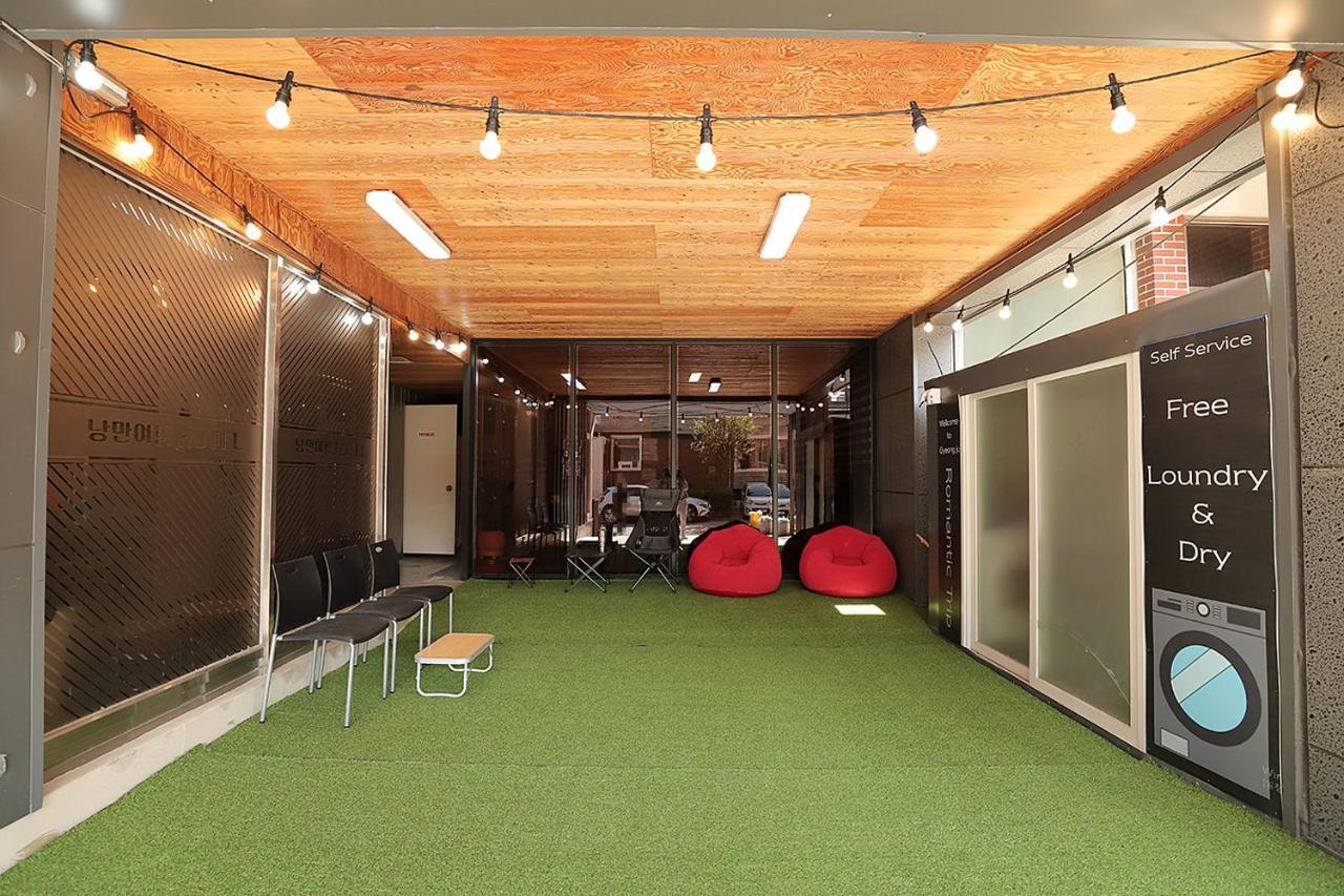 Stay Romantictrip_Hostel Gyeongju Bagian luar foto