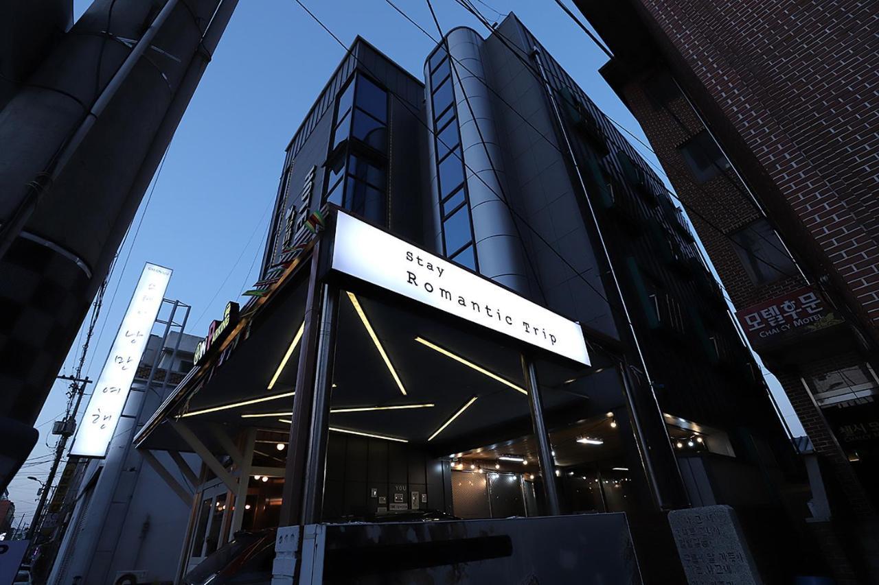 Stay Romantictrip_Hostel Gyeongju Bagian luar foto