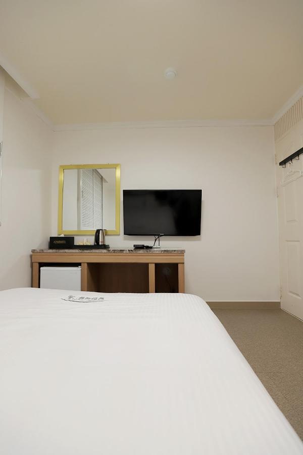 Stay Romantictrip_Hostel Gyeongju Bagian luar foto