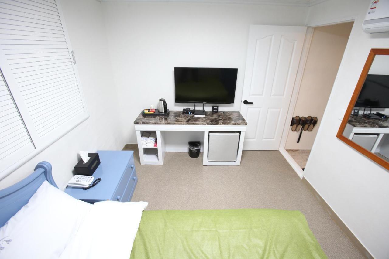 Stay Romantictrip_Hostel Gyeongju Bagian luar foto